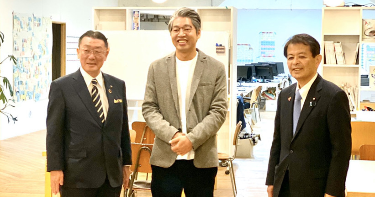 宮下一郎内閣府副大臣が、上田オフィスに来社されました。
